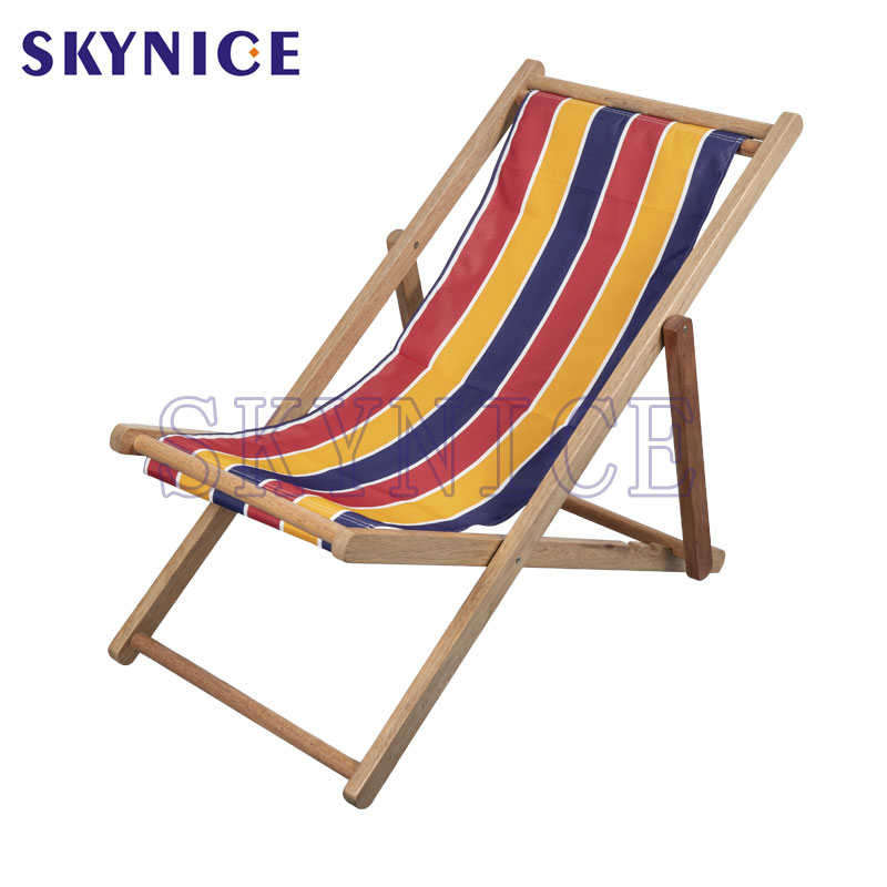เก้าอี้ผ้าใบพร้อมเข็มขัดปรับเอนชายหาดไม้